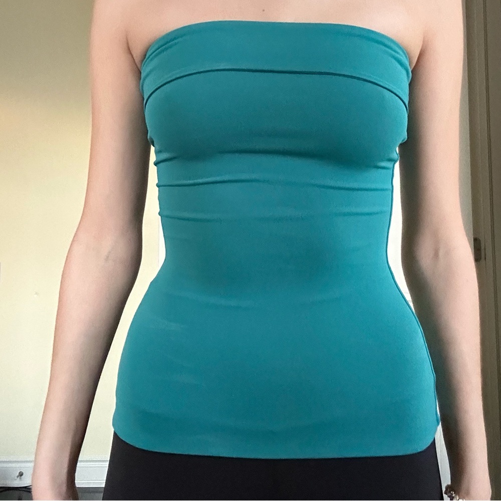 Contour Hip Tube Top - Picture 3 of 5